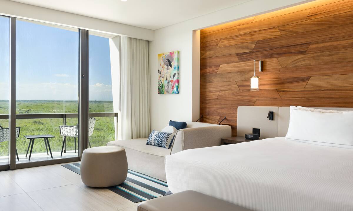 Sunset View king-room category at Hilton Cancún